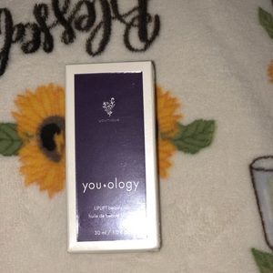 Younique uplift beauty oil